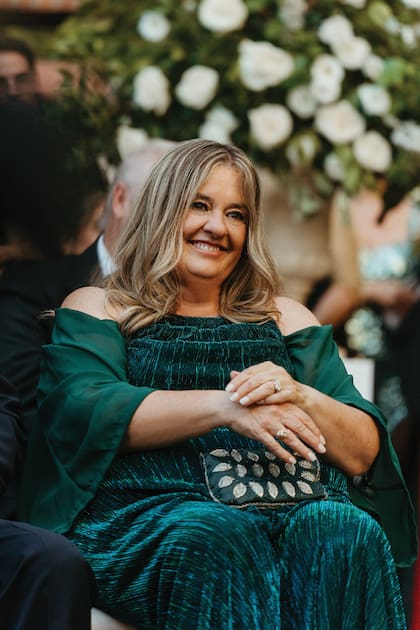 Feliz, la madre
de Guido, Charo Pella.