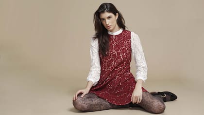 Femenino singular. El encaje es una de las texturas de la estación