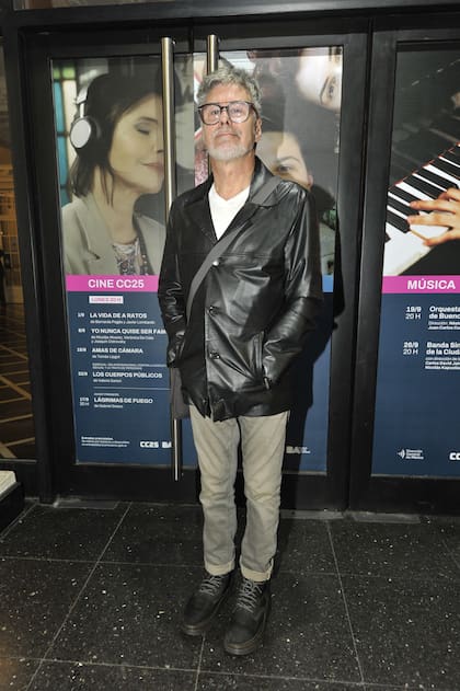 Fena Della Maggiora, músico, compositor, actor y productor, también dijo presente en la alfombra roja.