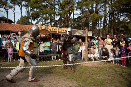 Feria medieval Villa Gesell