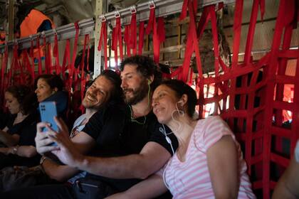Fermani, Chacón Oribe y Quintá, en una selfie en el interior del Hércules