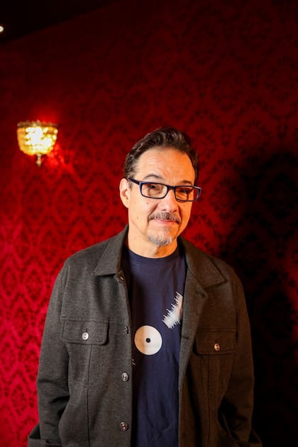 Fernan Miras es uno de los protagonistas de la obra de teatro Sottovoce
