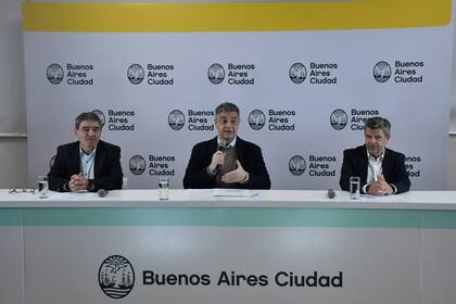 Fernán Quirós, Jorge Macri y Gabriel Battistella