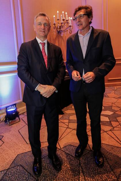 Fernán Saguier, director de LA NACION, y Fernando Ruiz, profesor de la Universidad Austral