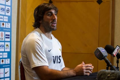 Fernandez Lobbe defendió a los jovenes