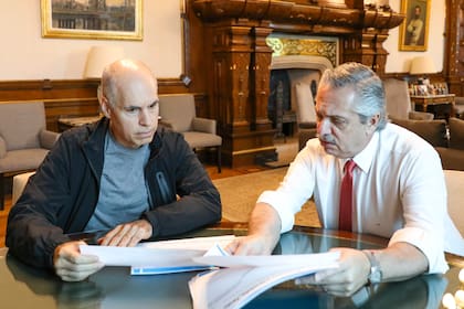 Horacio Rodríguez Larreta y Alberto Fernández antes del quiebre que provocó la reducción de la coparticipación federal; el diálogo continuó después de eso, pero más distante