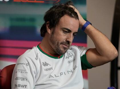 Fernando Alonso sufre con Alpine, pero ya puede pensar en su debut en Aston Martin