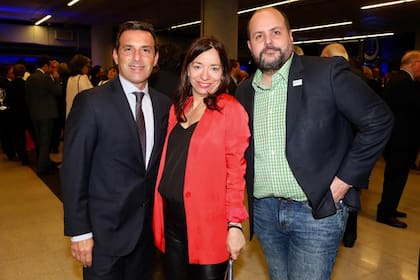 Fernando Arango, Silvina Seiguer de McDonalds y Gustavo Castagnino de Genneia