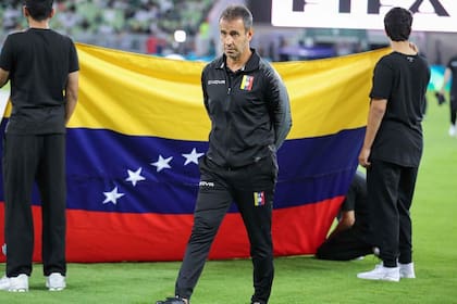 Fernando Batista fue elegido como entrenador de la selección de Venezuela luega de la renuncia de José Pékerman
