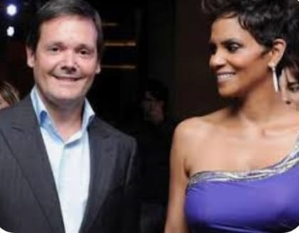 Fernando Farré en un evento con Halle Berry