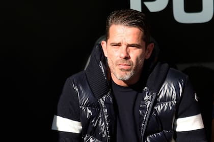 Fernando Gago, durante su último partido como DT de Boca: el superclásico del domingo ante River, en el Monumental