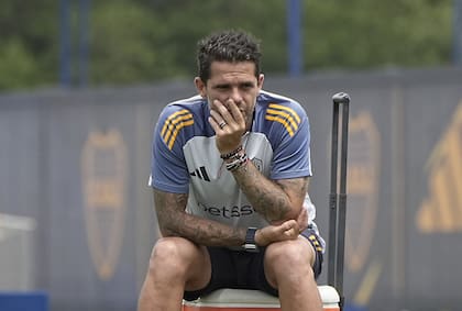 Fernando Gago piensa cómo darle identidad a un Boca que tiene altibajos entre partidos