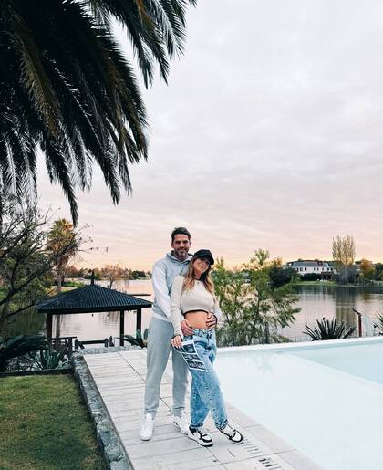Fernando Gago se convertirá en padre por tercera vez, pero en esta oportunidad junto a Verónica Laffitte (Foto: Instagram/@Vero_laffitte)
