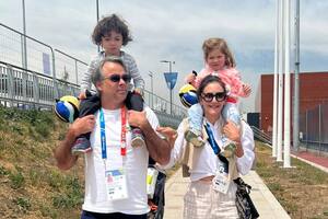 Fernando González, con Félix y Luciana Aymar, con Lupe: los González-Aymar disfrutan de los Juegos de Santiago 2023