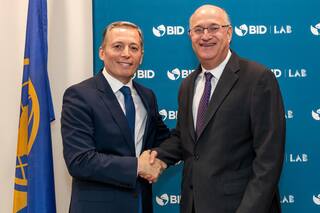 El intendente del PJ que viajó a Washington para destrabar fondos de una obra paralizada por Milei