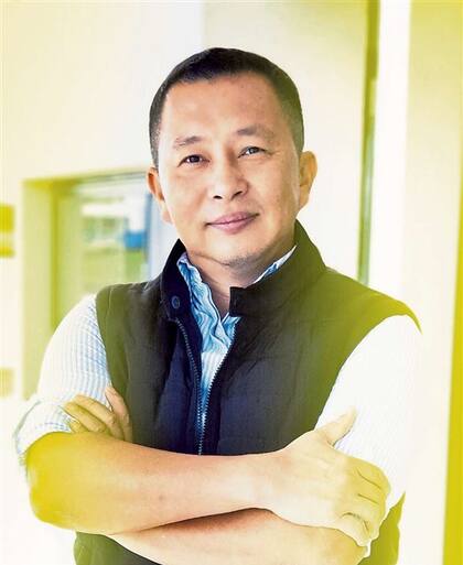 Fernando Hung, socio de la agencia de viajes China Pass