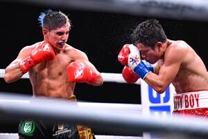 Fernando Martínez es el único campeón mundial argentino de la actualidad: aquí, en la pelea ante el filipino Jerwin Ancajas, a quien destronó el 22 de febrero del año último