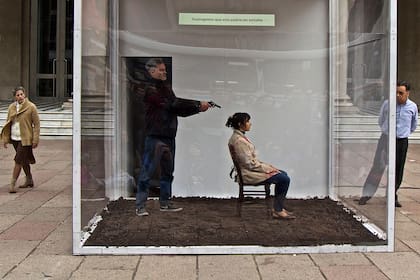 Yo no muero, no muero mas, en el patio del Cultural San Martín