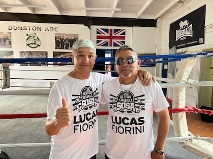 Fernando Sosa (con lentes) junto con Carlos Olivera