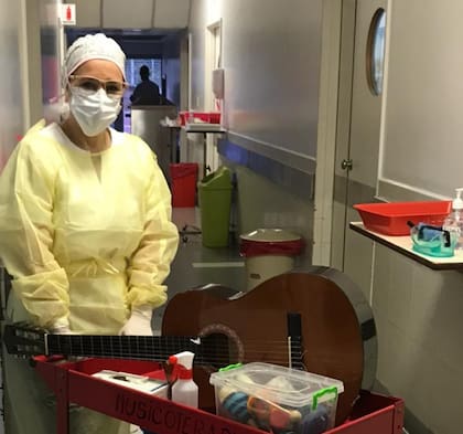 Karina Ferrari es licenciada en musicoterapia