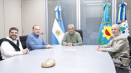 Ferraresi, este miércoles, con Raúl Othacehé, Pablo Othacehé y Baldomero "Cacho" Álvarez