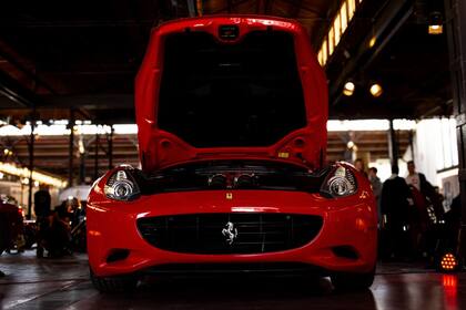 Ferrari California en la exposición La Mashin