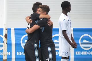 Golazo en un amistoso: los tiros libres de Ferreira llegaron al Sub 20