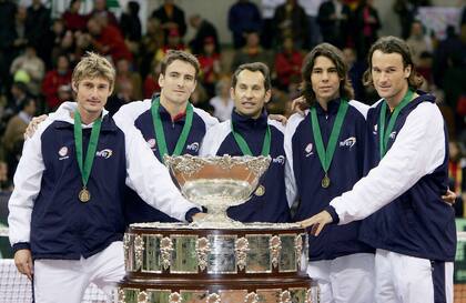Ferrero ganó tres veces la Copa Davis: en 2004, con Tommy Robredo,  Jordi Arrese (capitán), Rafael Nadal y Carlos Moyá