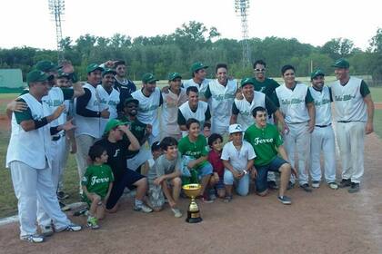 Ferro le ganó la súper final de la Liga Metropolitana a Vélez