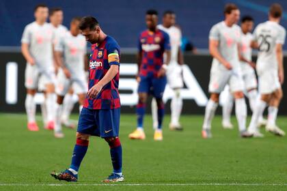 Festeja Bayern y Lionel Messi lo sufre. Barcelona quedó afuera de la Champions con un lapidario 8-2 en contra. 
