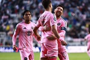 Messi marcó su gol 900 ¡de caño! e Inter Miami le gana a Nashville bajo la lluvia