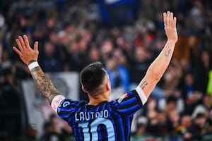 Con un gol de Lautaro y otro en contra, Inter le está ganando a Lazio la final de la Copa Italia