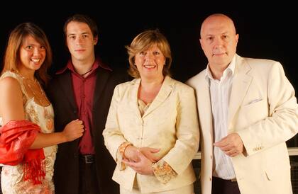 Festejo del cumpleaños número 50 de Carlos.