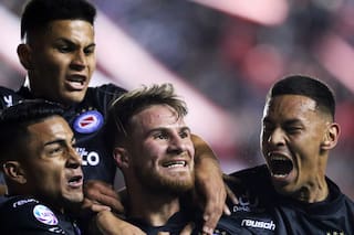 Superliga: Argentinos se aprovechó del débil Lanús y le ganó 2-0 en la Paternal