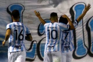 Atlético Tucumán goleó a Tigre 3-0 y quedó como líder de la Superliga