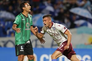 Superliga: Godoy Cruz le ganó a San Martín el clásico, presiona a Boca y sueña