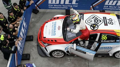 Festejo en China tras la final lograda por Guerrieri