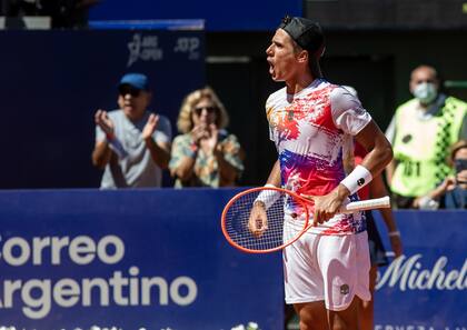 Festejo y aplausos para Federico Coria, entre los ocho mejores del Argentina Open
