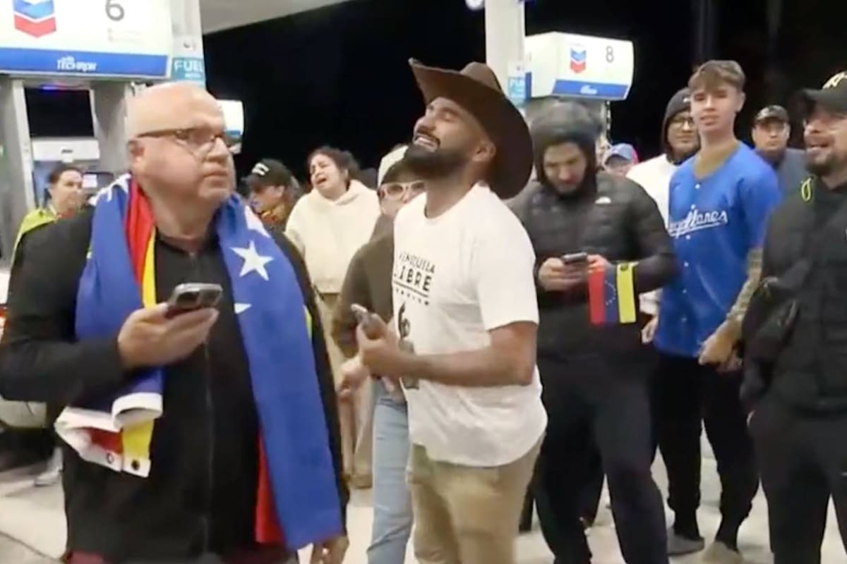 A Flórida reage à captura de Maduro. festa em El Arepazo, emblema da comunidade venezuelana em Doral A Flórida reage à captura de Maduro. festa em El Arepazo, emblema da comunidade venezuelana em Doral