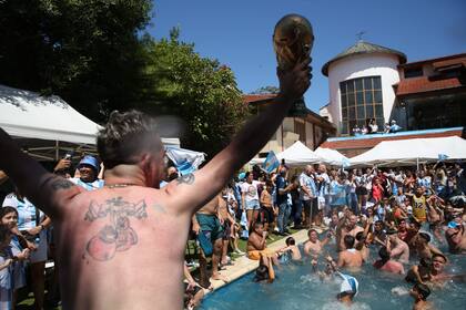Festejos en la casa de Maradona