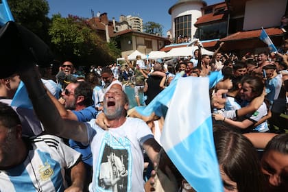 Festejos en la casa de Maradona