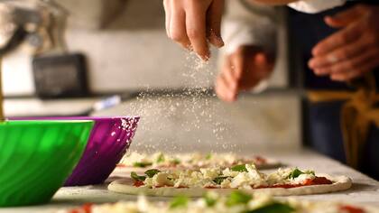 La preparación de la pizza en Nápoles