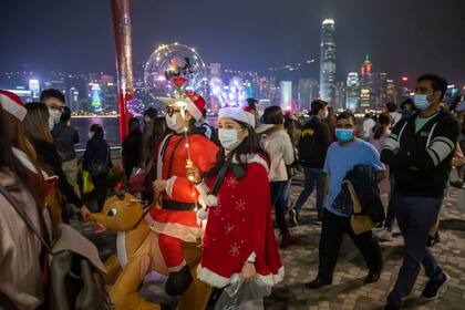 Festejos navideños en las calles de Hong Kong