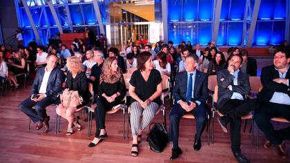 Los invitados en la cúpula del CCK