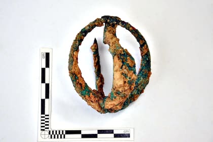 Fíbula anular ibérica del yacimiento de la colina de Los Quemados