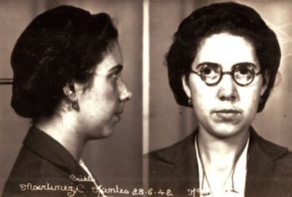 Ficha policial de Costanza Martínez Prieto al ser detenida en Nantes en 1942