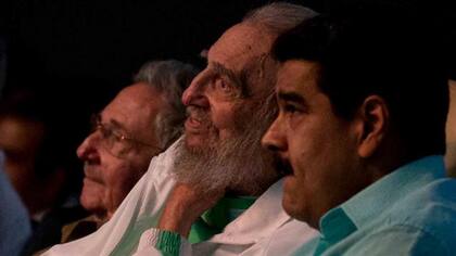 Fidel Castro, junto a Nicolás Maduro