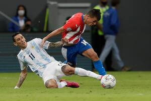 Messi, Di María y Agüero, juntos: el reencuentro de tres viejos rockeros en la titularidad