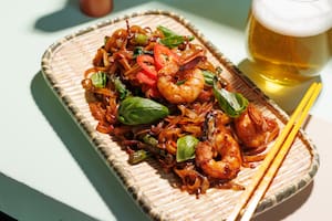 Fideos borrachos tailandeses