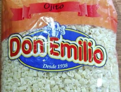 Fideos secos semolados Ojitos marca “Don Emilio”.